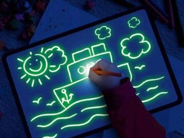 Glow In The Dark A3 Tekenbord - Inclusief Veel Sjablonen Met Letters En Cij ...