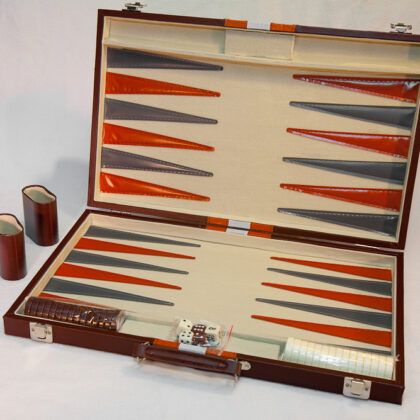 Lederen koffer met backgammonset