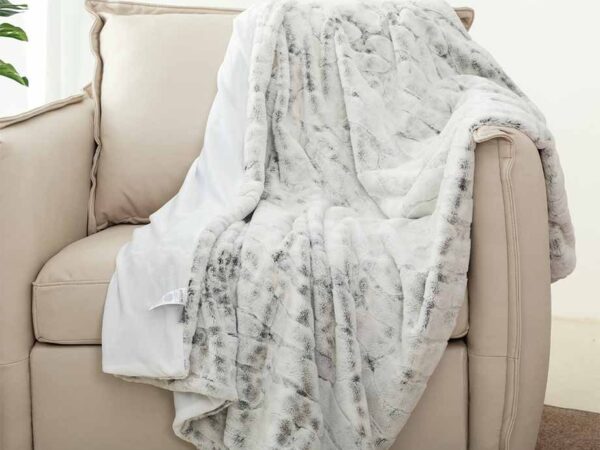 Luxe Marble Faux Fur Throw - Extra Zachte